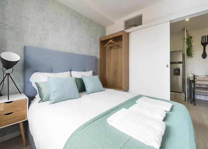 Santo Ildefonso Ricahouses * بورتو