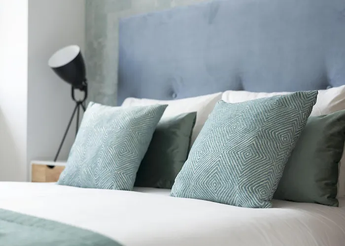 Santo Ildefonso Ricahouses Oporto